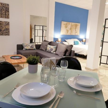 Arc Apartamentos 2C Малага Экстерьер фото