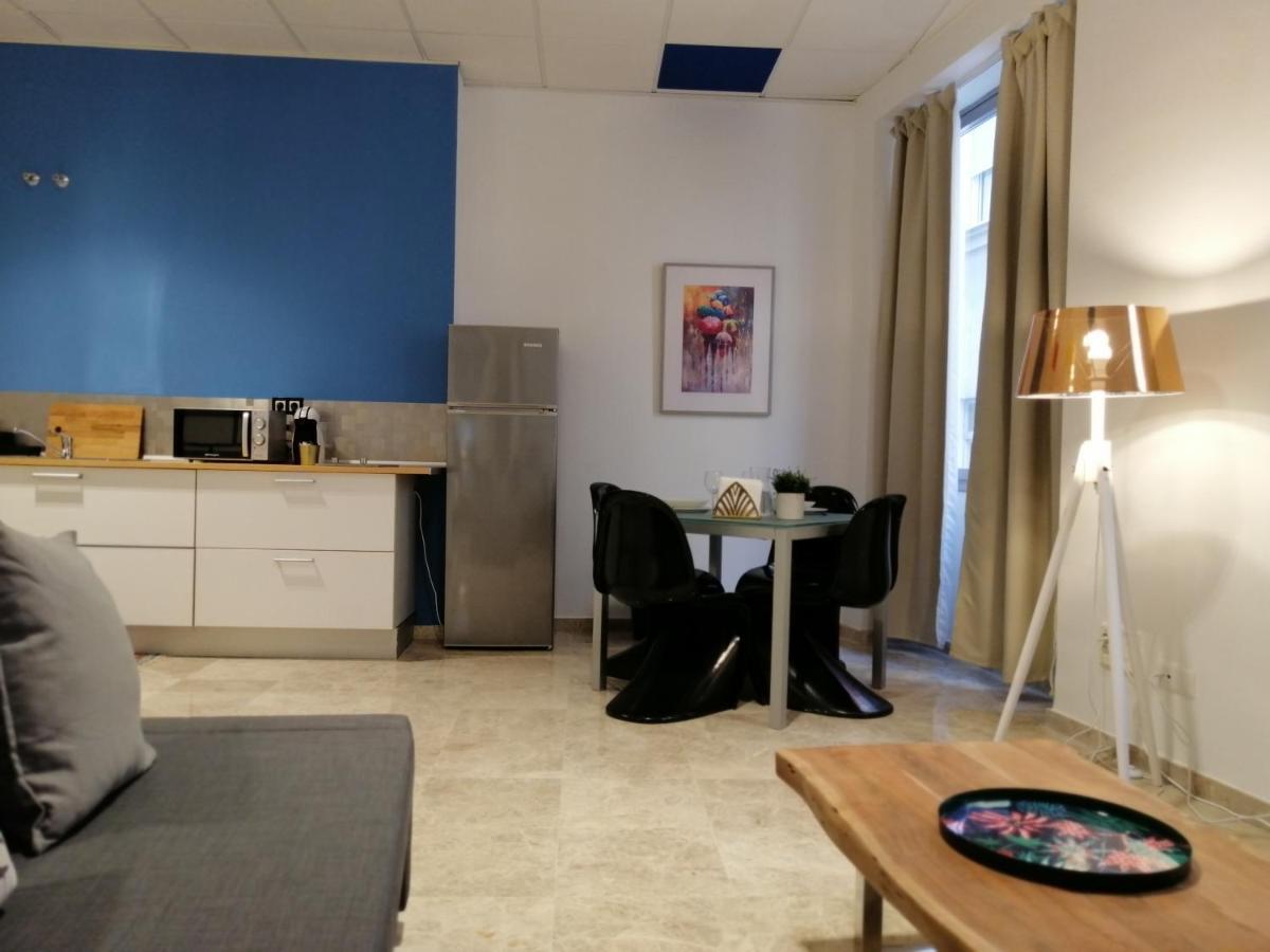 Arc Apartamentos 2C Малага Экстерьер фото